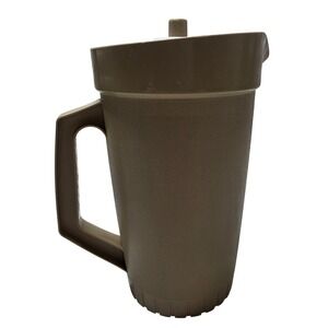 Vintage Tupperware 2 Quart Pitcher Tan Almond Push Button Lid 800-8 Made in USA
